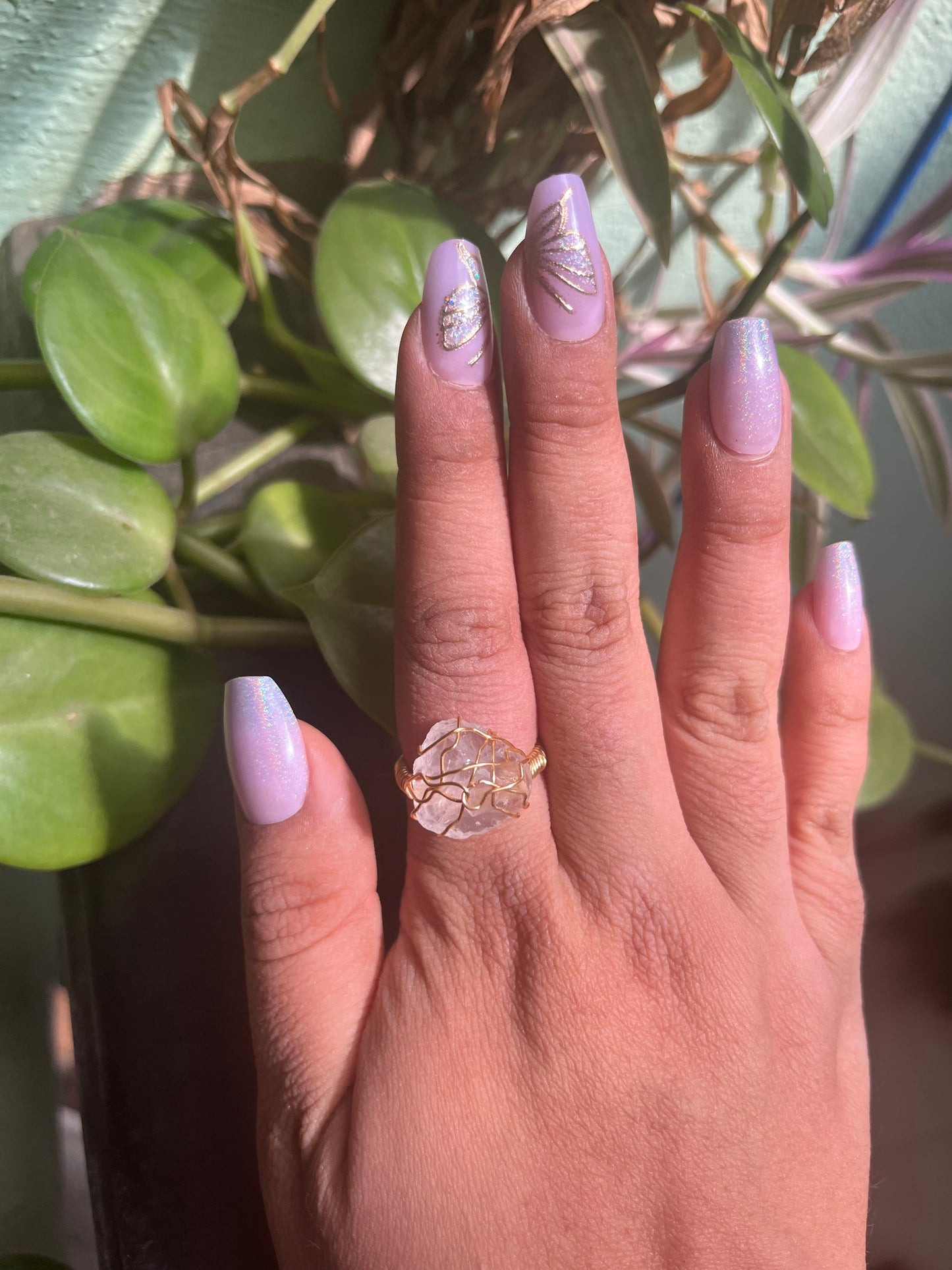 Anillo Belona con cuarzo blanco