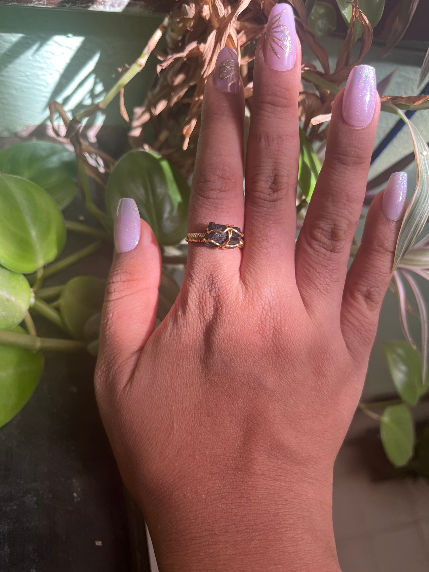 Anillo Belona con Turmalina negra
