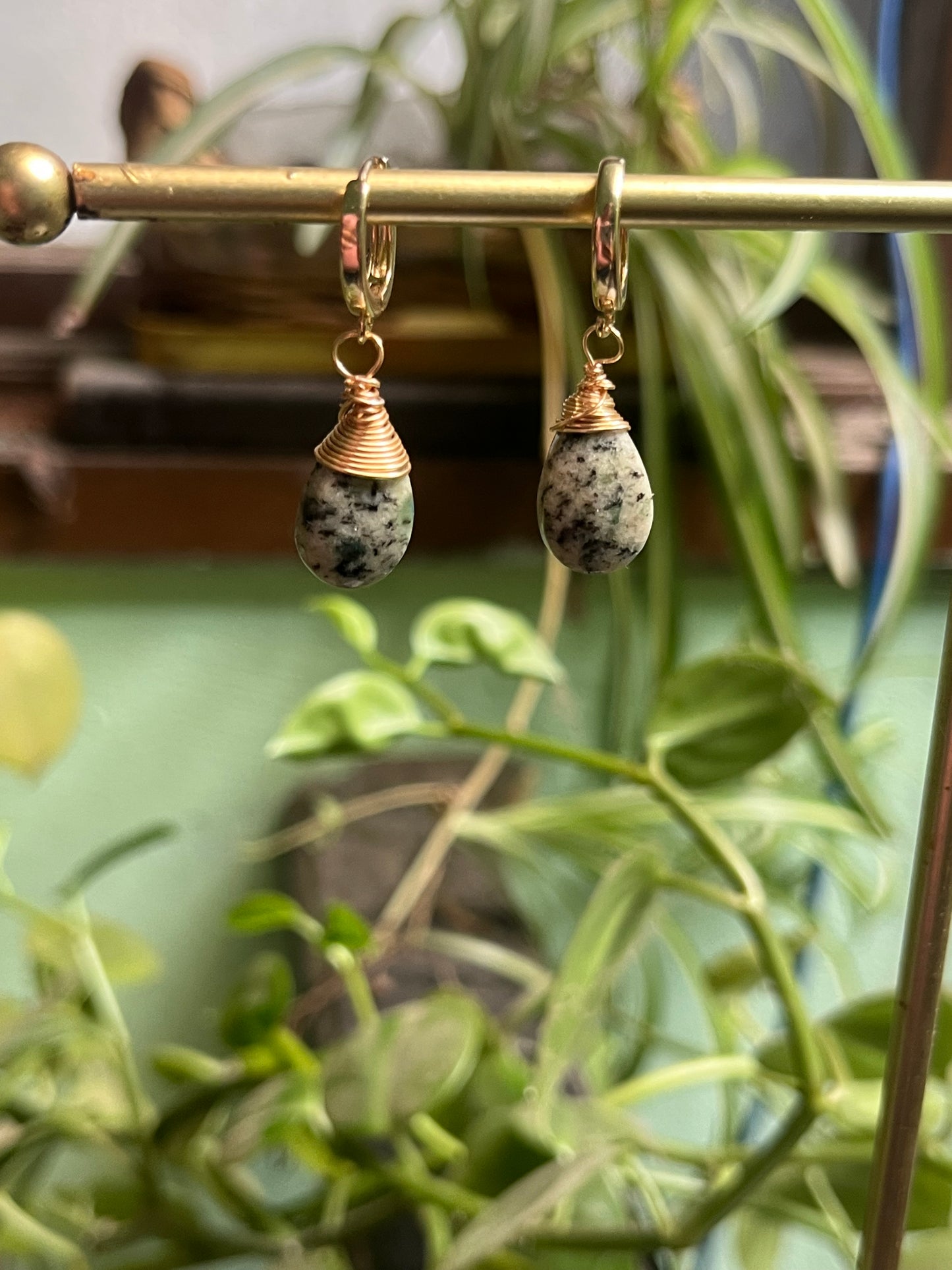 Aretes de jaspe dálmata