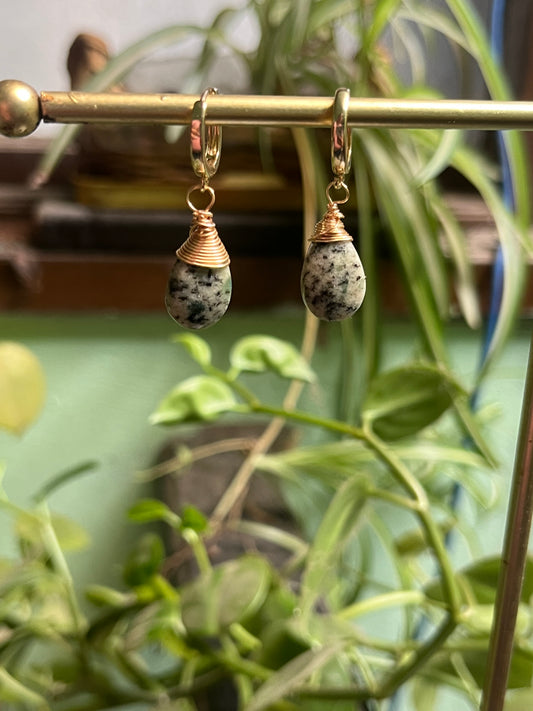 Aretes de jaspe dálmata