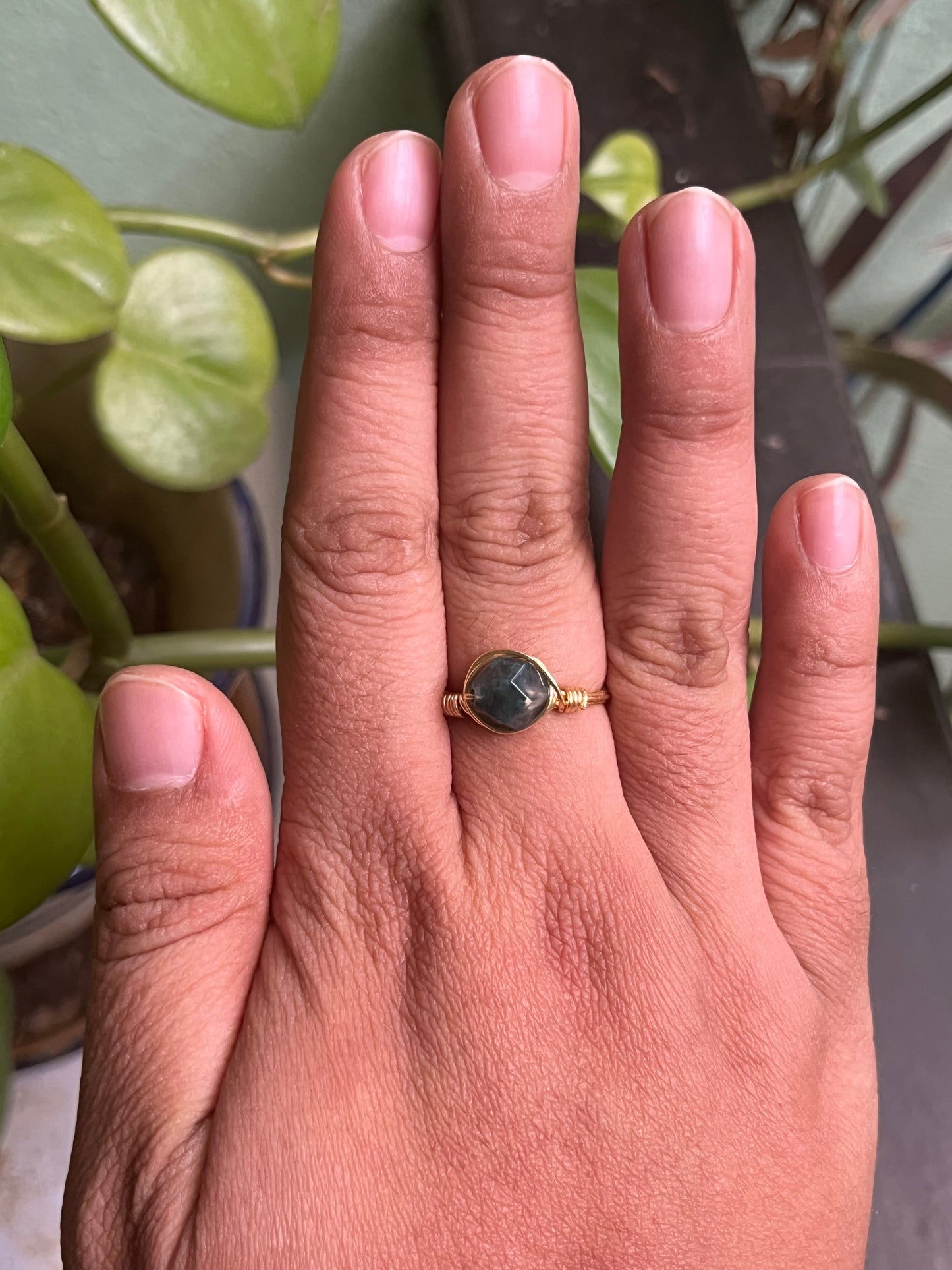 Anillo Anna Perenna (facetada)