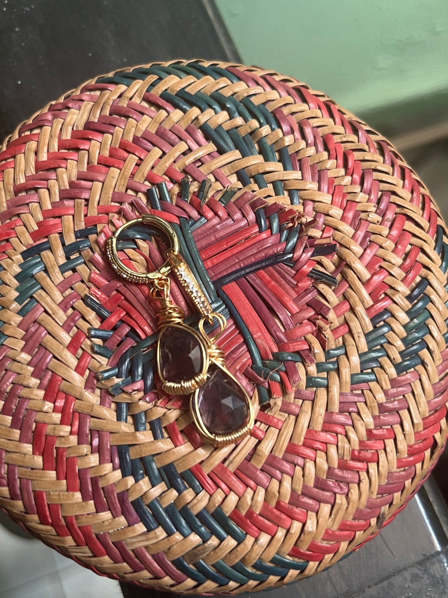 Aretes de Iolita