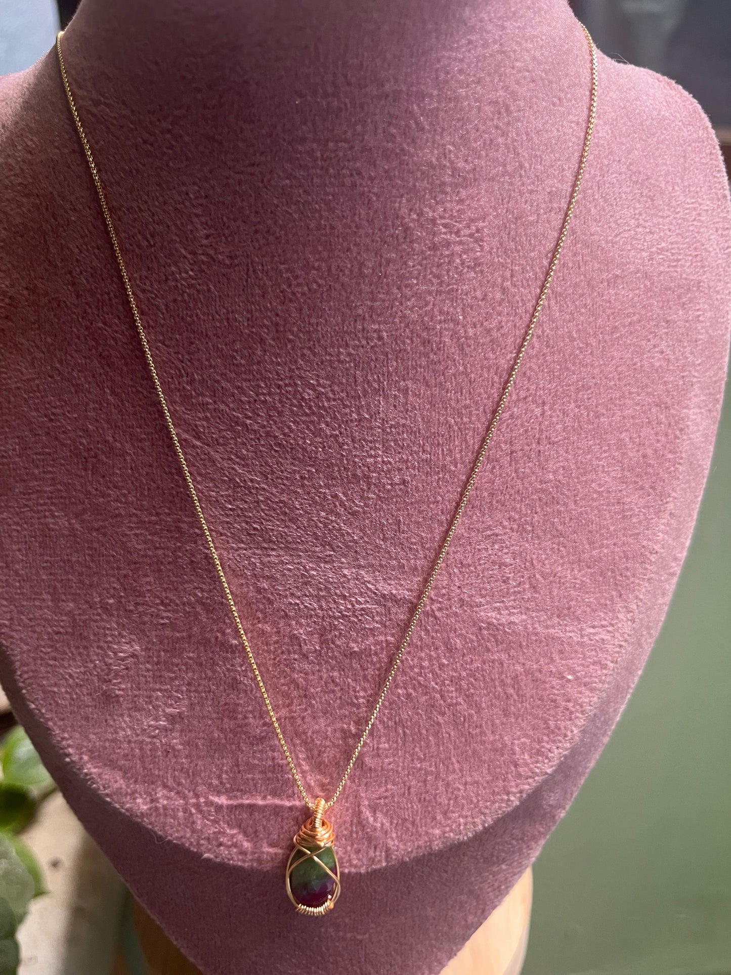 Collar de Rubí Zoicita