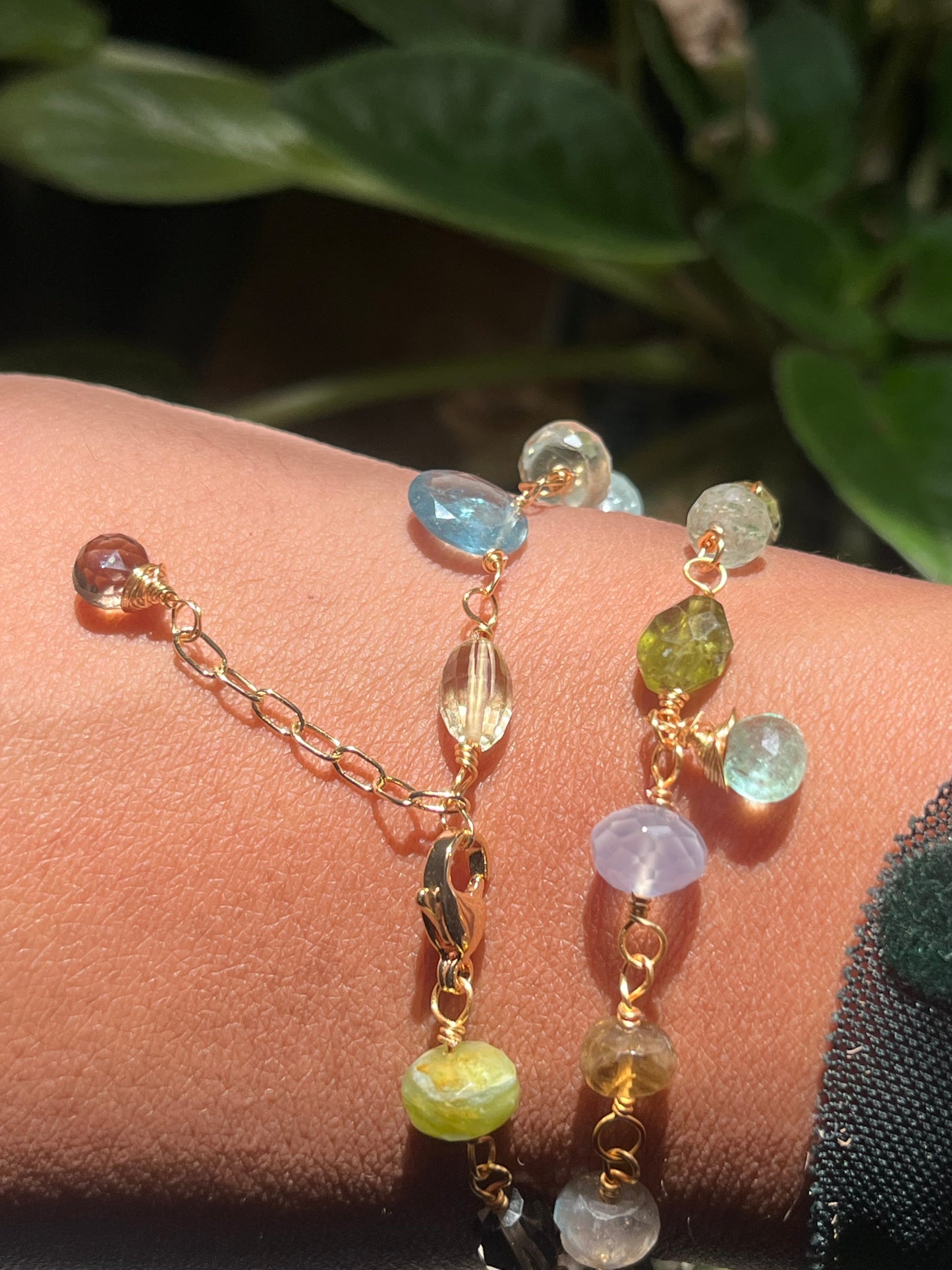 Brazalete Tyche de cuarzos mixtos