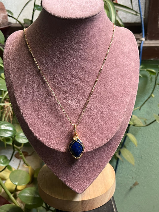 Collar de lapislázuli