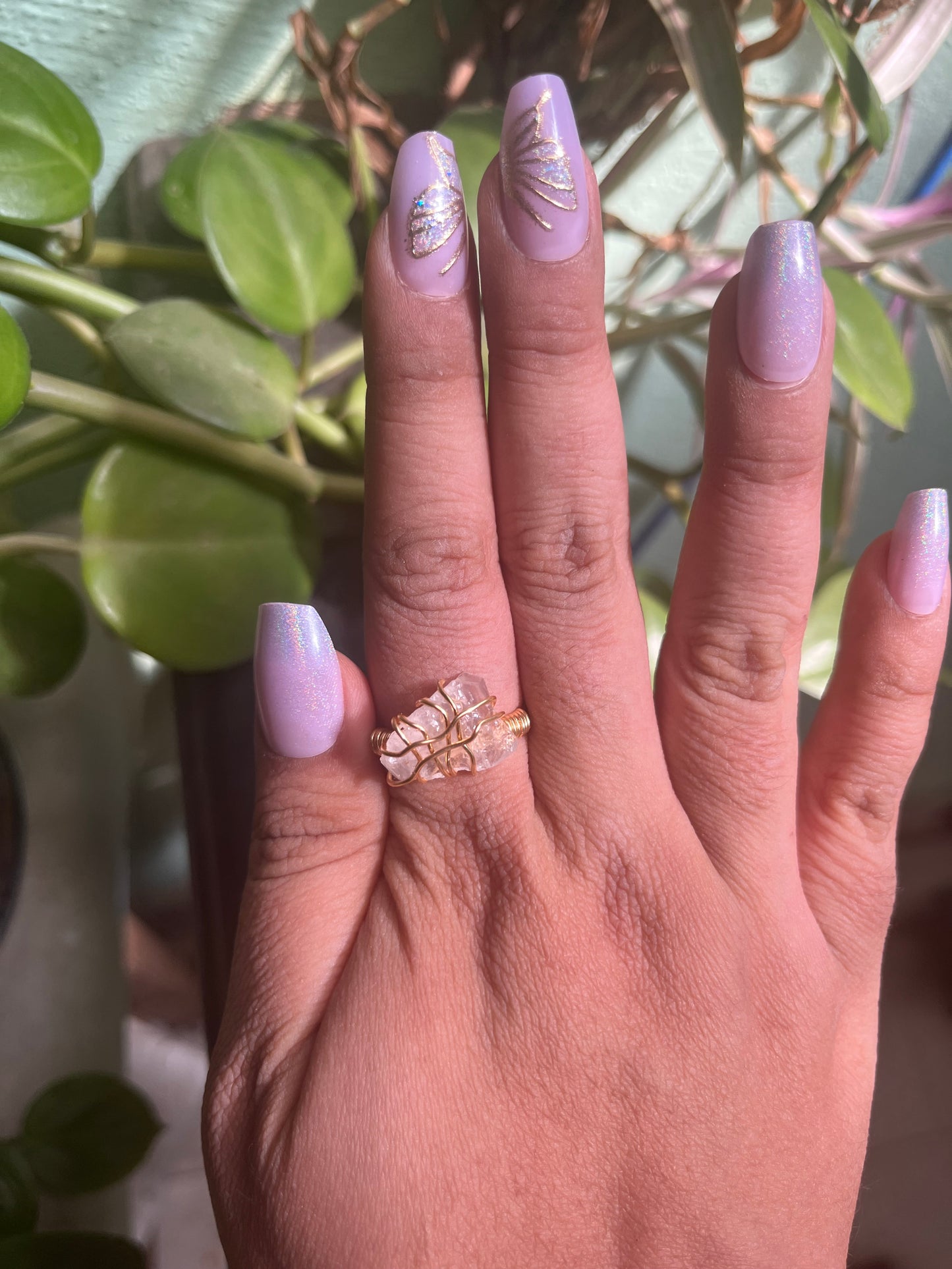 Anillo Belona con cuarzo blanco