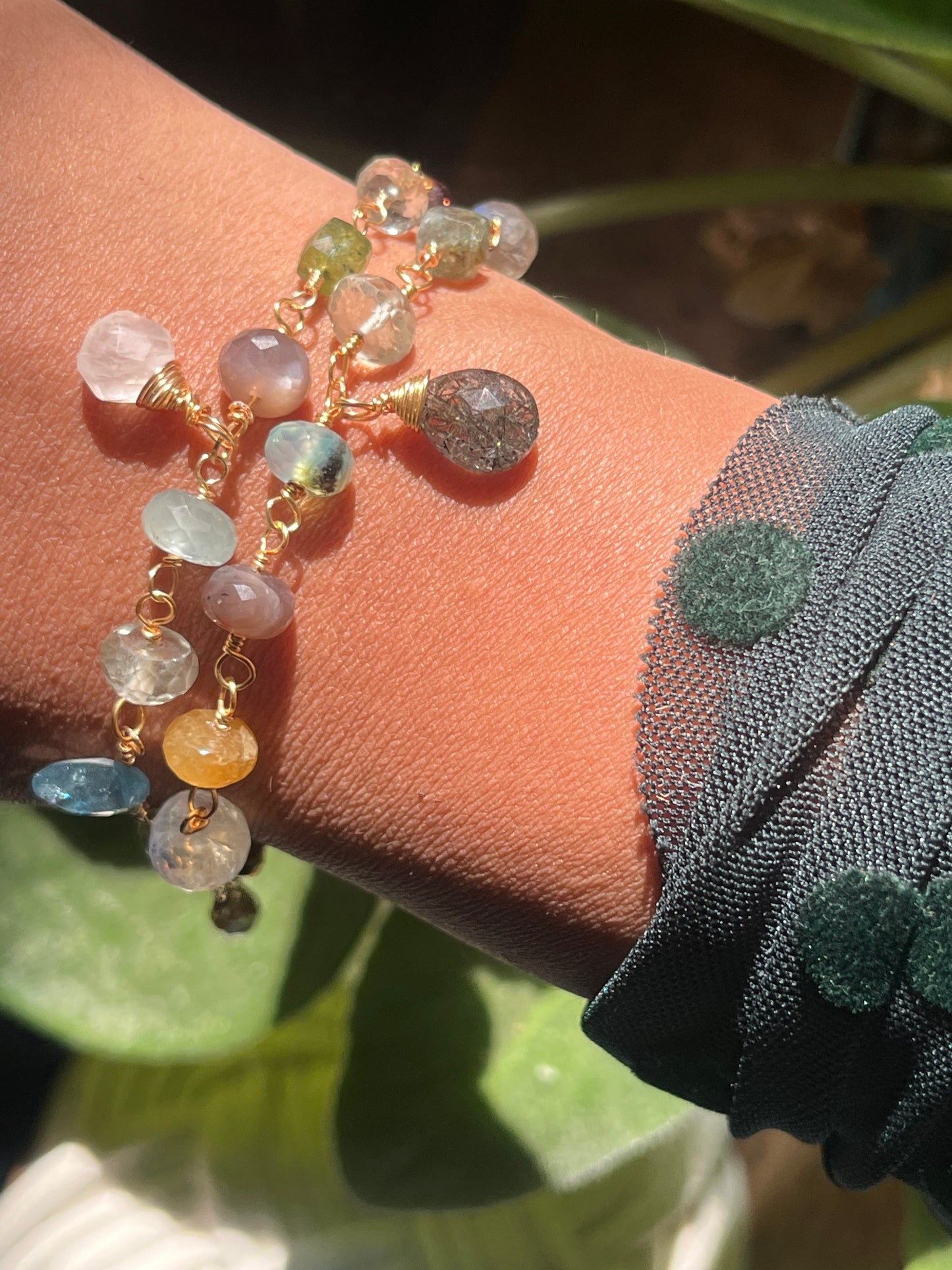 Brazalete Tyche de cuarzos mixtos