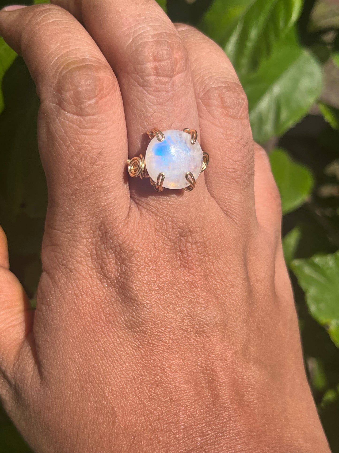 Anillo piedra luna grande