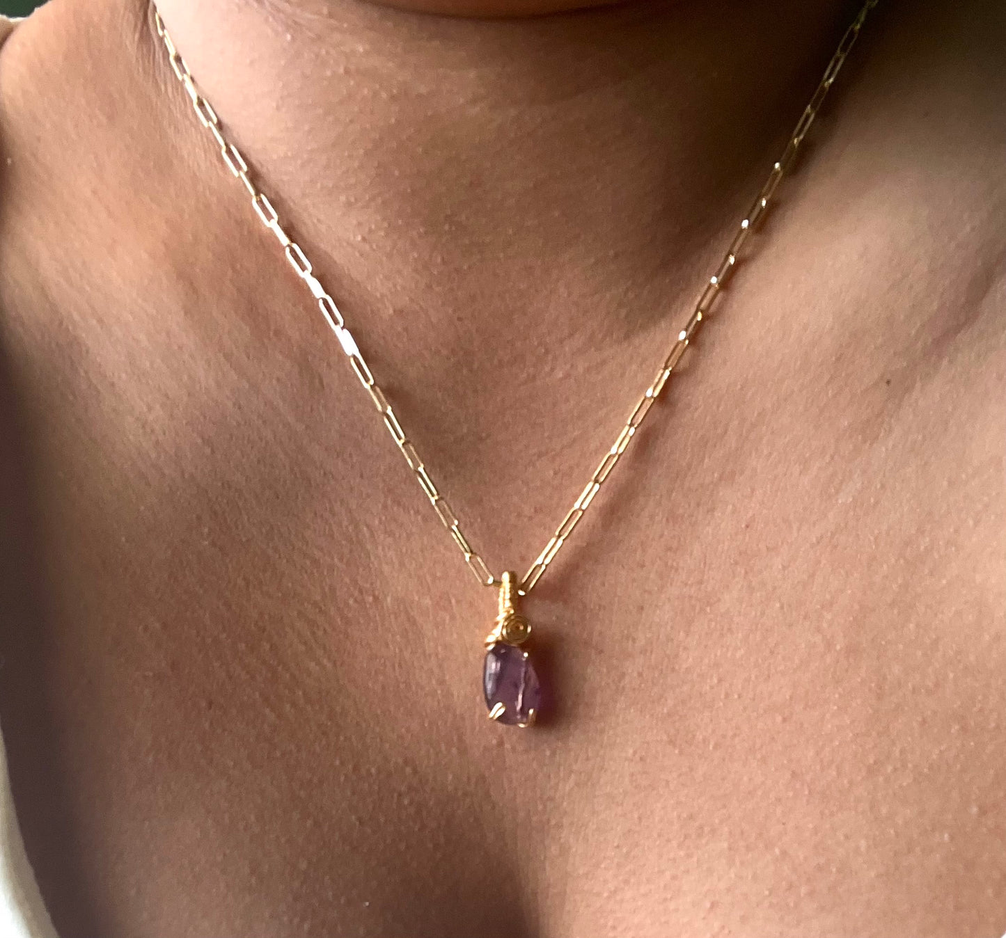 Collar de amatista mediano