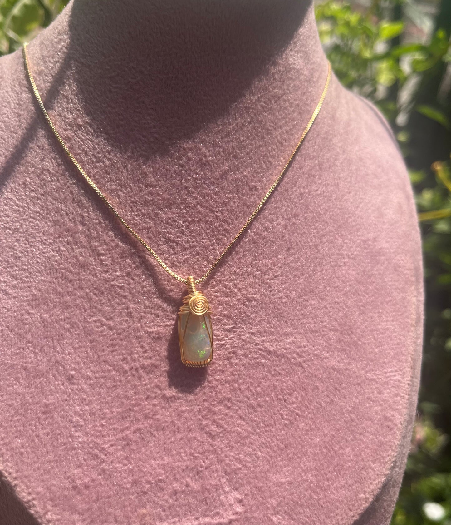 Collar ópalo rectangular
