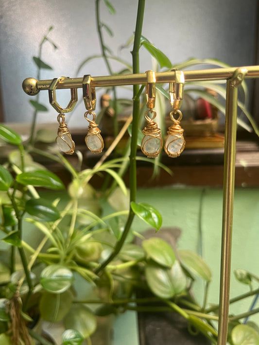 Aretes de piedra luna