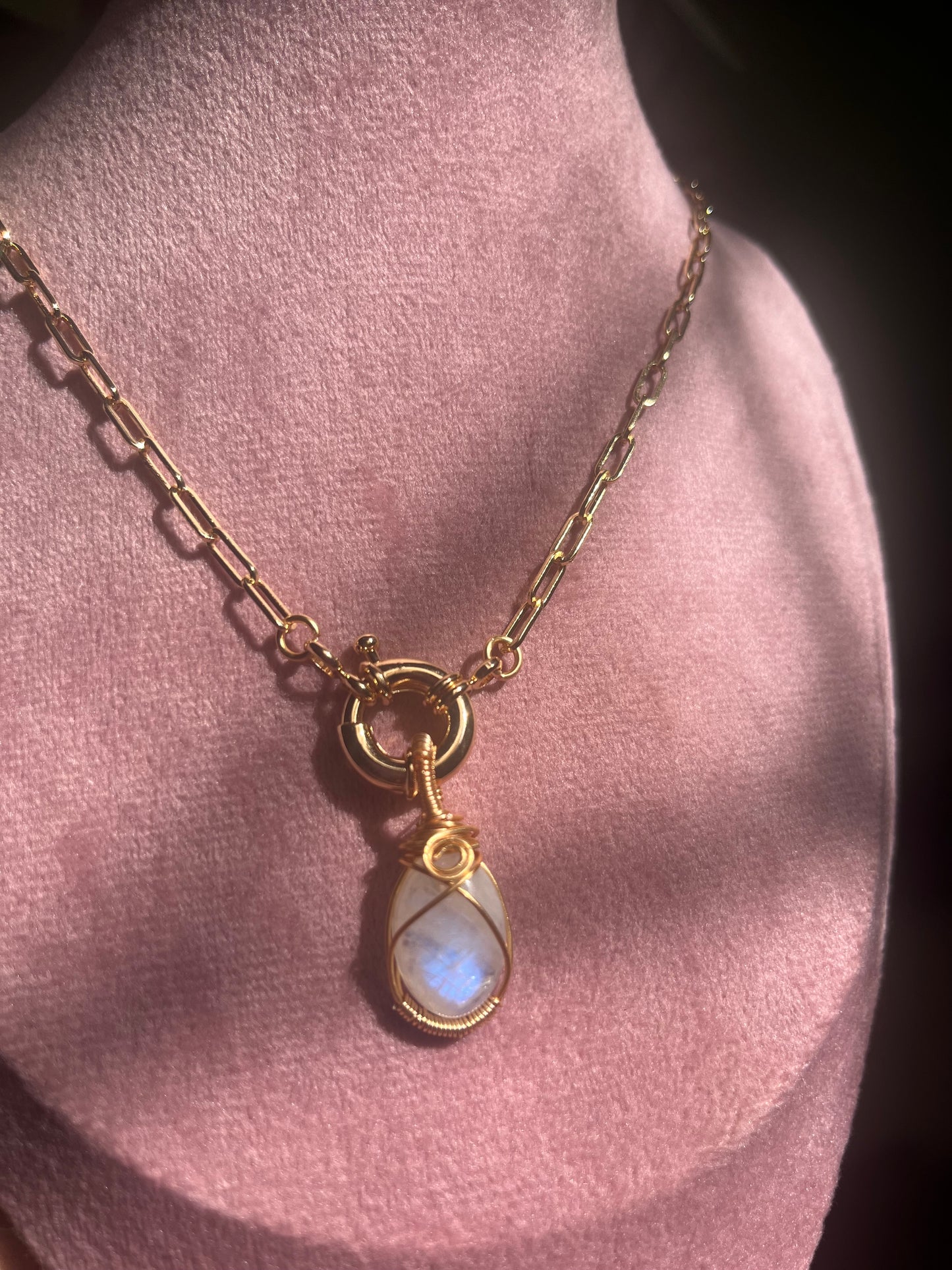 Collar Bastet