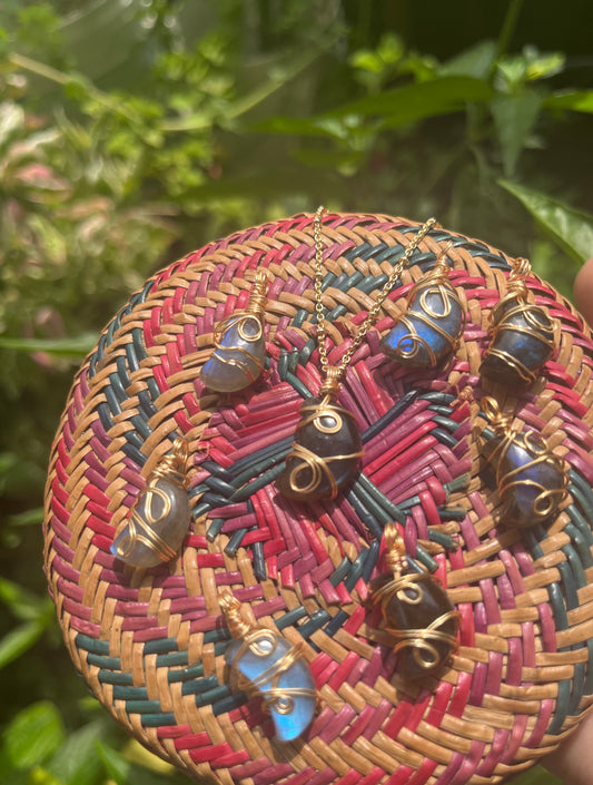 Collar Ixchel con labradorita